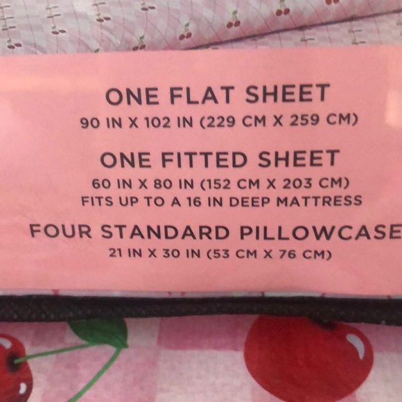 NWT Juicy Couture Queen Size Pink Checkered Background w/ Red Cherries - Picture 5 of 5